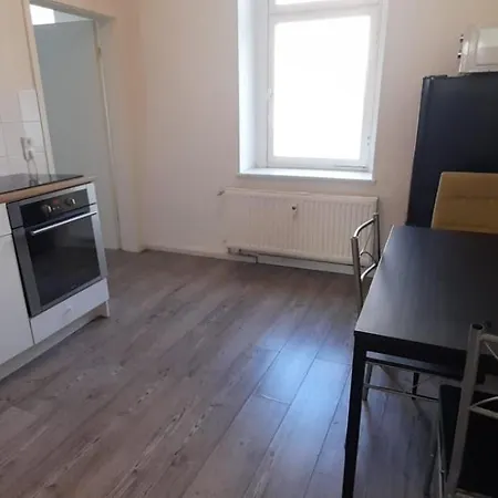 New Flat For 7 Special Price Per Month 4 Apartman *