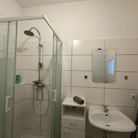 New Flat For 7 Special Price Per Month 4 Zeitz