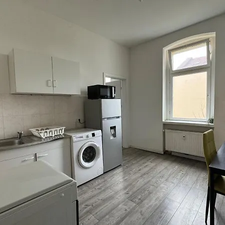 Apartman New Flat For 7 Special Price Per Month 4 *