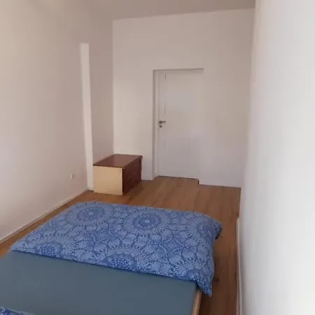 New Flat For 7 Special Price Per Month 4 Apartman *