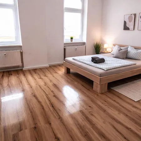 New Flat For 7 Special Price Per Month 4 * Zeitz