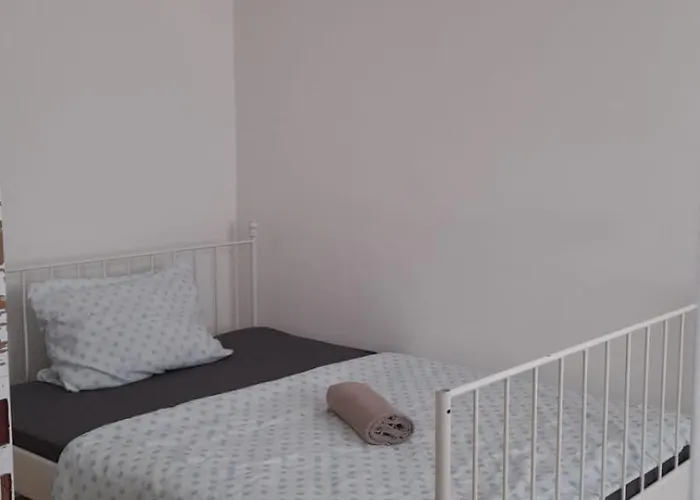 New Flat For 7 Special Price Per Month 4 Διαμέρισμα