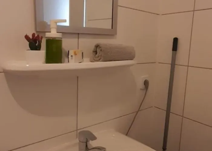 New Flat For 7 Special Price Per Month 4 Zeitz