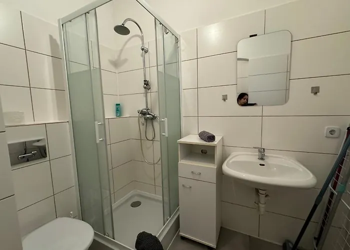 Διαμέρισμα New Flat For 7 Special Price Per Month 4 Zeitz