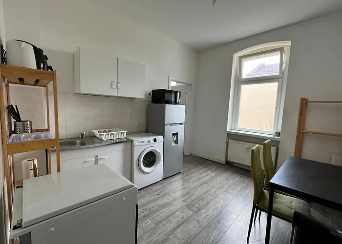 New Flat For 7 Special Price Per Month 4 * Zeitz