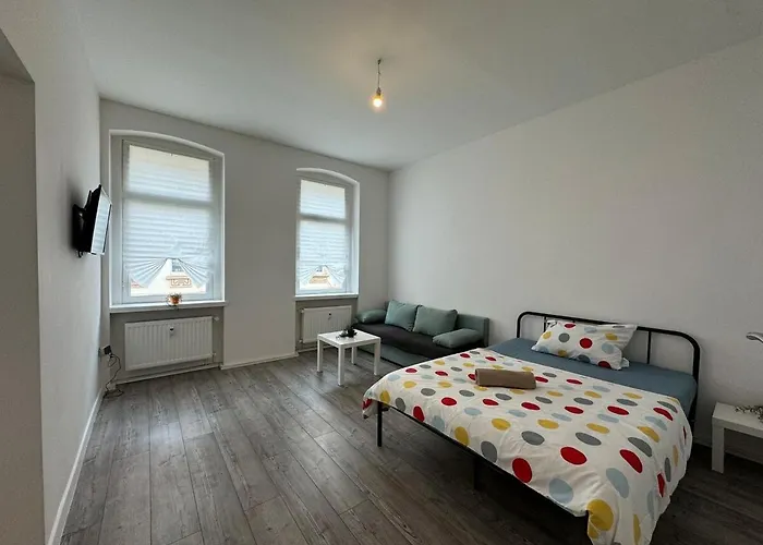 New Flat For 7 Special Price Per Month 4 Zeitz